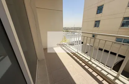 Apartment - 1 Bedroom - 1 Bathroom for rent in Mazaya 23 - Queue Point - Dubai Land - Dubai