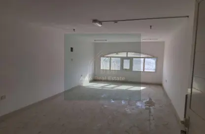 عمارة بالكامل - استوديو للبيع في الحيل - الفجيرة