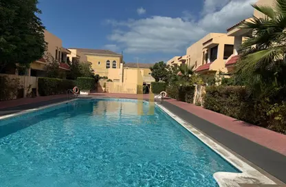 Villa - 4 Bedrooms - 4 Bathrooms for rent in Jumeirah 1 Villas - Jumeirah 1 - Jumeirah - Dubai