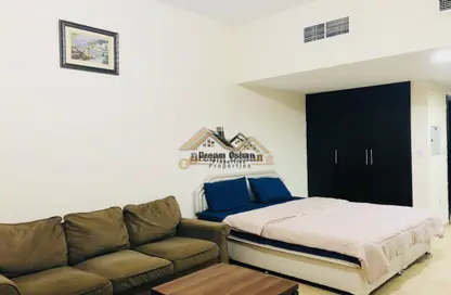 Apartment - Studio - 1 Bathroom for rent in Silicon Gates 1 - Silicon Gates - Dubai Silicon Oasis - Dubai