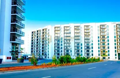 Apartment - 2 Bedrooms - 2 Bathrooms for sale in Waters Edge - Yas Island - Abu Dhabi