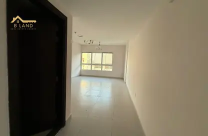 شقة - غرفة نوم - 2 حمامات للايجار في المحطة - القاسمية - الشارقة شقة - غرفة نوم - 2 حمامات للايجار في المحطة - القاسمية - الشارقة