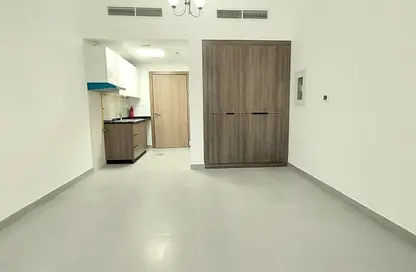 Apartment - Studio - 1 Bathroom for rent in Belle Vue Building - Al Warsan 4 - Al Warsan - Dubai