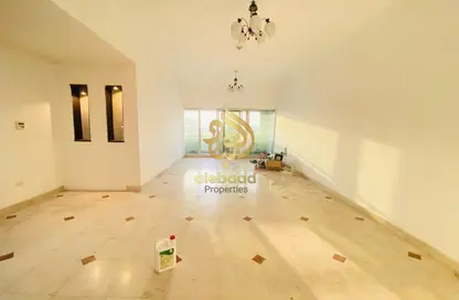 شقة - 2 غرف نوم - 3 حمامات للايجار في القصيص 1 - منطقة القصيص السكنية - القصيص - دبي