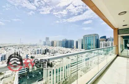 Apartment - 3 Bedrooms - 4 Bathrooms for rent in United Square - Al Khalidiya - Abu Dhabi