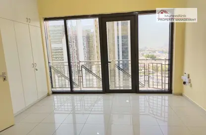 Empty Room image for: Apartment - 2 Bedrooms - 3 Bathrooms for rent in Al Mamoura - Muroor Area - Abu Dhabi, Image 1