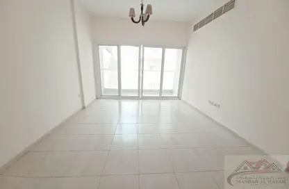 شقة - 2 غرف نوم - 2 حمامات للايجار في شارع 64 ​ - النهدة - الشارقة