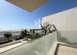 Villa - 4 bedrooms - 7 bathrooms for rent in West Yas - Yas Island - Abu Dhabi