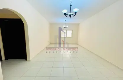 Empty Room image for: Apartment - 1 Bedroom - 2 Bathrooms for rent in Hajar Building - Muwaileh Commercial - Sharjah, Image 1