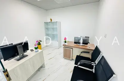 مكتب - استوديو - 1 حمام للايجار في فاطمه محمد احمد بن سليمان - الرفاعة - بر دبي - دبي