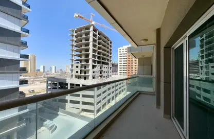 Apartment - 2 Bedrooms - 2 Bathrooms for sale in Golf View Residence - Dubai Sports City - Dubai