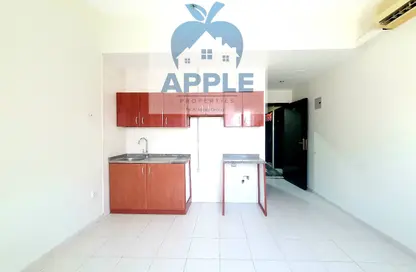 Apartment - Studio - 1 Bathroom for rent in Muwailih Building - Muwaileh - Sharjah