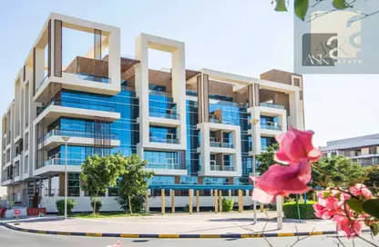 Apartment - 1 Bedroom - 2 Bathrooms for rent in La Residence - Jumeirah Village Triangle - Dubai