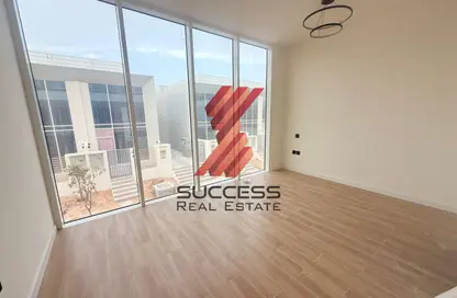 Villa - 3 Bedrooms - 5 Bathrooms for rent in Rukan Tower - Dubai Land - Dubai