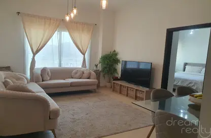 Apartment - 1 Bedroom - 1 Bathroom for sale in Mazaya 30 - Queue Point - Dubai Land - Dubai