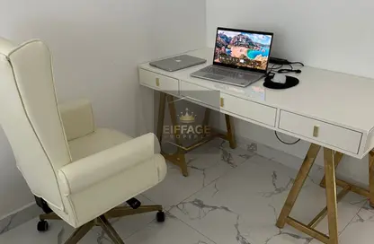 Apartment - 2 Bedrooms - 2 Bathrooms for sale in Oasis Tower - Al Rashidiya 1 - Al Rashidiya - Ajman