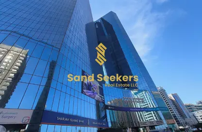 Apartment - 2 Bedrooms - 3 Bathrooms for rent in Shining Towers - Al Khalidiya - Abu Dhabi