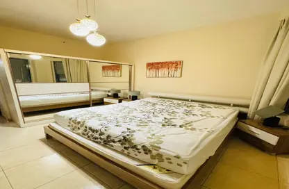 Apartment - 1 Bedroom - 2 Bathrooms for rent in Al Khan Lagoon Tower - Al Khan Lagoon - Al Khan - Sharjah