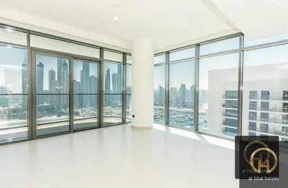 Apartment - 3 Bedrooms - 3 Bathrooms for rent in Marina Vista - EMAAR Beachfront - Dubai Harbour - Dubai
