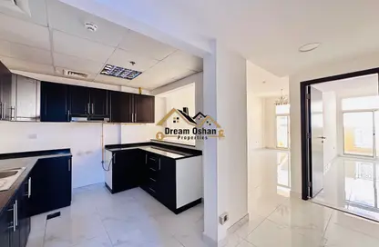 Apartment - 1 Bedroom - 2 Bathrooms for rent in The Pearl - Al Jaddaf - Dubai