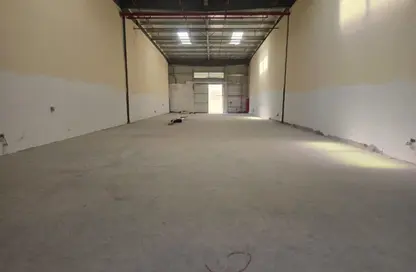 Warehouse - Studio - 1 Bathroom for rent in Al Sajaa Industrial - Al Sajaa - Sharjah