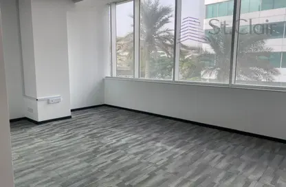 مكتب - استوديو - 2 حمامات للايجار في بزنس بارك مبنى 2 - إعمار بزنس بارك - شارع الشيخ زايد - دبي