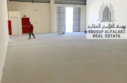 مستودع - استوديو - 1 حمام للايجار في أم الثعوب - أم القيوين