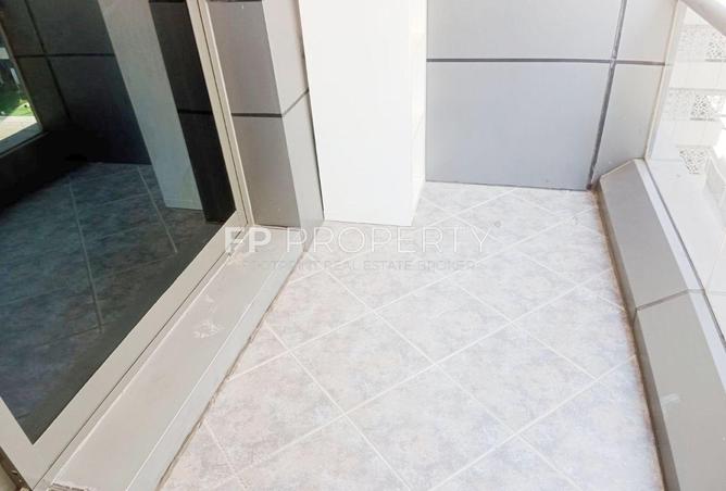 16030801 - Property Image 3