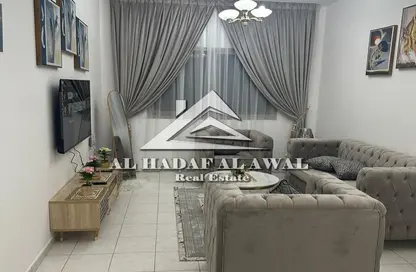 شقة - غرفة نوم - 2 حمامات للايجار في شارع التعاون - التعاون - الشارقة