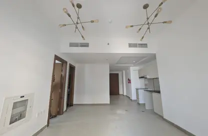 Apartment - 1 Bedroom - 1 Bathroom for rent in Binghatti Point - Dubai Silicon Oasis - Dubai