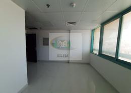 صورةغرفة فارغة لـ: مكتب - 1 حمام للكراء في آل نهيان - أبوظبي, صورة 1