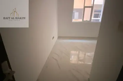 شقة - غرفة نوم - 2 حمامات للايجار في التله 2 - عجمان