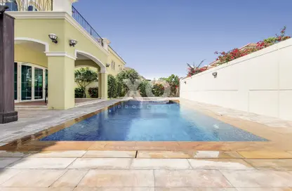Pool image for: Villa - 3 Bedrooms - 4 Bathrooms for rent in Legacy - Jumeirah Park - Dubai, Image 1