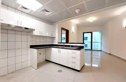 Apartment - 1 Bedroom - 2 Bathrooms for rent in Corniche Road - Abu Dhabi