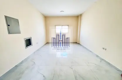 Apartment - 1 Bedroom - 1 Bathroom for rent in AlFalah - Muwaileh Commercial - Sharjah