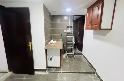 Villa - 1 Bedroom - 2 Bathrooms for rent in Al Khalidiya - Abu Dhabi