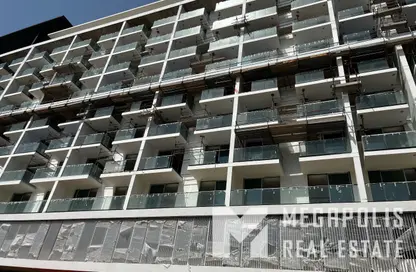 Apartment - 1 Bedroom - 2 Bathrooms for sale in Binghatti Phoenix - Jumeirah Village Circle - Dubai