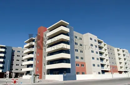 Apartment - 2 Bedrooms - 2 Bathrooms for rent in Tower 17 - Al Reef Downtown - Al Reef - Abu Dhabi
