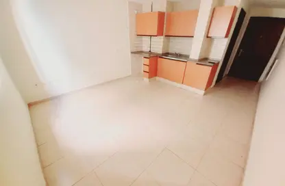 Apartment - Studio - 1 Bathroom for rent in Al Qulaya'ah - Al Sharq - Sharjah