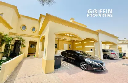 Villa - 2 Bedrooms - 3 Bathrooms for rent in Springs 8 - The Springs - Dubai