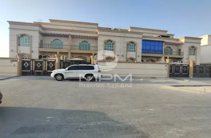 Outdoor Building image for: Villa - 6 Bedrooms for rent in Khalifa City A - Khalifa City - Abu Dhabi, Image 1