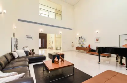 Living Room image for: Villa - 5 Bedrooms for rent in Millennium Estates - Meydan Gated Community - Meydan - Dubai, Image 1