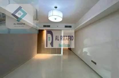 شقة - غرفة نوم - 1 حمام للايجار في مساكن كورنيش عجمان - طريق كورنيش عجمان - عجمان