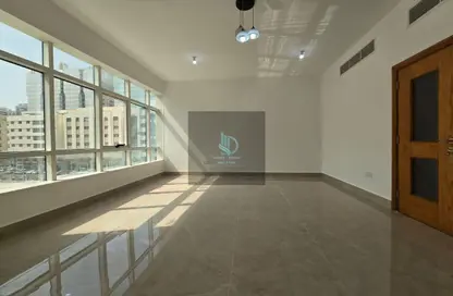 Apartment - 2 Bedrooms - 2 Bathrooms for rent in Electra Street - Abu Dhabi