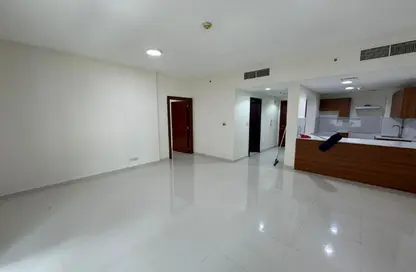 شقة - 2 غرف نوم - 3 حمامات للايجار في مسار ريزيدنس - قرية الجميرا سركل - دبي