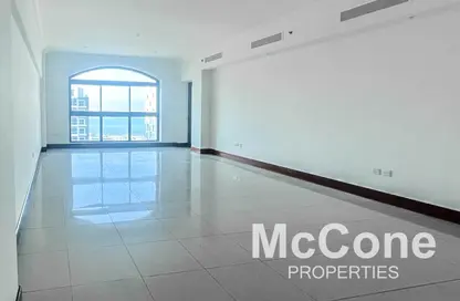 Empty Room image for: Apartment - 2 Bedrooms - 3 Bathrooms for rent in Golden Mile 6 - Golden Mile - Palm Jumeirah - Dubai, Image 1