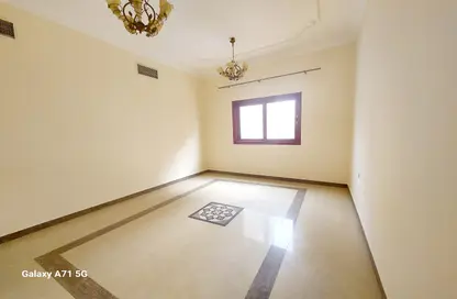 Apartment - 2 Bedrooms - 2 Bathrooms for rent in Sharjah 555 Tower - Al Khan Corniche - Al Khan - Sharjah