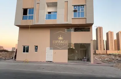 عمارة بالكامل - استوديو للبيع في العالية - عجمان