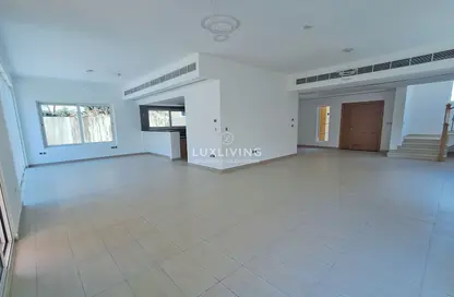 Villa - 4 Bedrooms - 3 Bathrooms for rent in Legacy Nova Villas - Jumeirah Park - Dubai