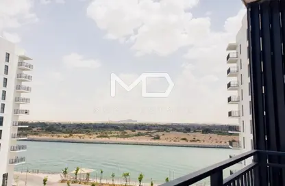 Apartment - 1 Bedroom - 1 Bathroom for rent in Waters Edge - Yas Island - Abu Dhabi
